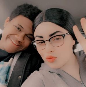 Meet your Posher, Kay